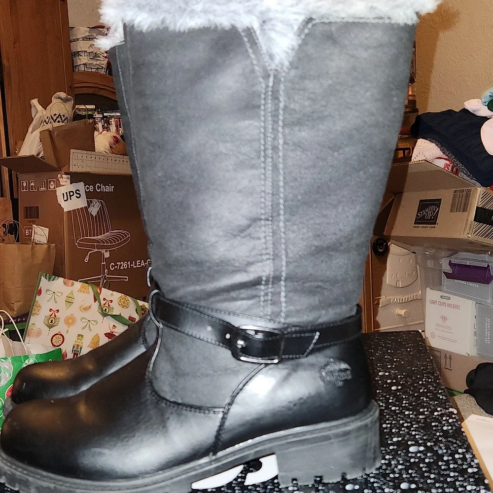 Totes North Black Winter Waterproof Boots with Gray Fur Trim Womens Sz  10 - Picture 3 of 4
